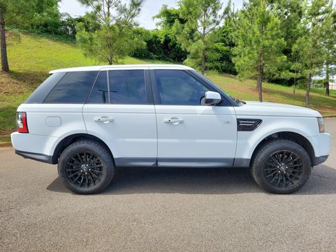 Used 2013 Land Rover Range Rover Sport HSE AWD/4WD image 21