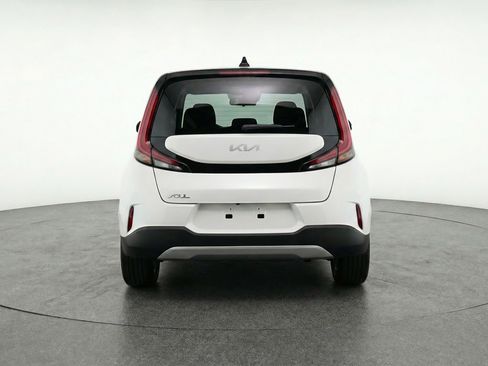 Used 2025 Kia Soul LX w/ LX Technology Package image 7