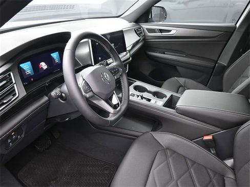 New 2026 Volkswagen Atlas Cross Sport SE image 18