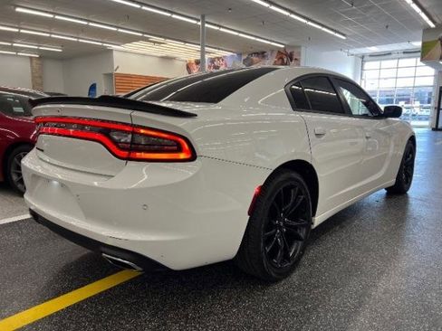 Used 2018 Dodge Charger SXT Plus w/ Blacktop Package RWD image 5