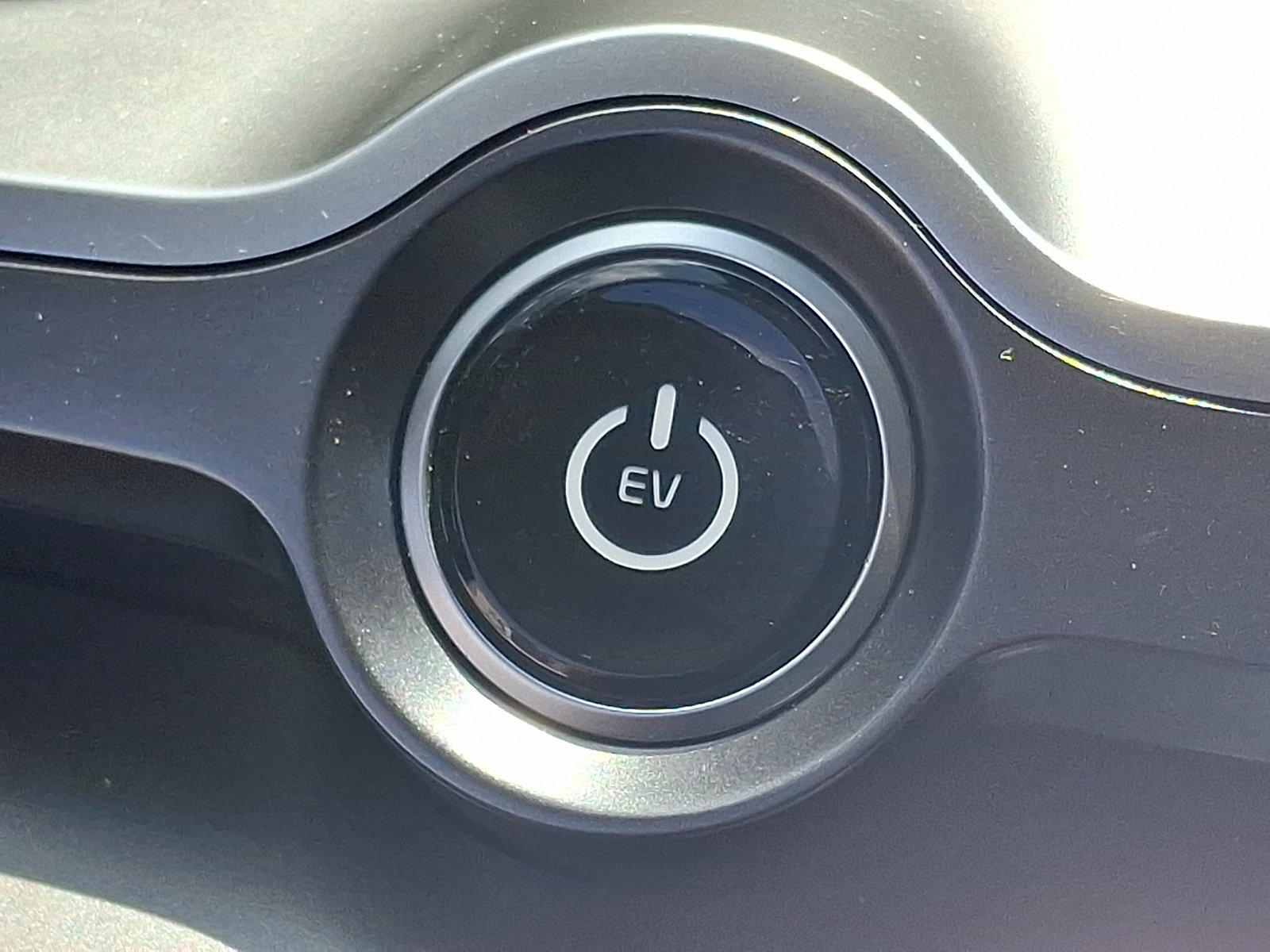 Certified 2024 Kia EV6 Light AWD/4WD image 23
