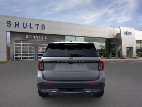 New 2026 Ford Explorer Active w/ Active Comfort Package image 5