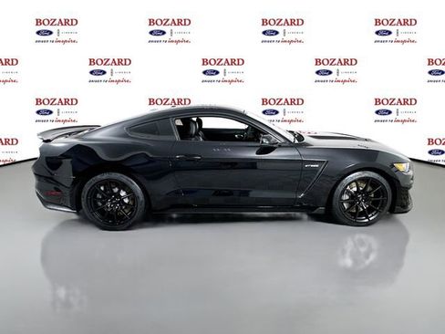 Used 2016 Ford Mustang Shelby GT350 w/ Technology Package image 9