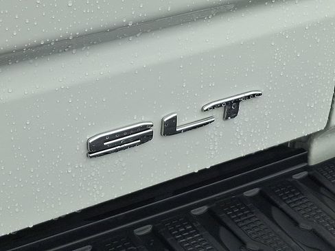 Certified 2024 GMC Sierra 1500 SLT image 31