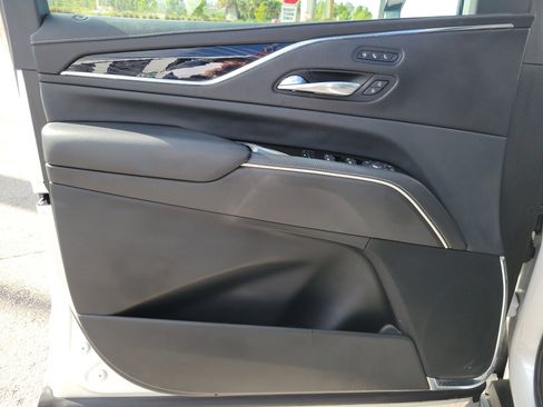 Used 2021 Cadillac Escalade Sport w/ Driver Assist Tech Package image 25