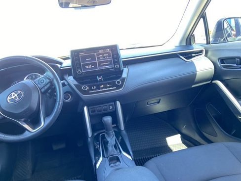 Used 2022 Toyota Corolla Cross LE FWD image 15