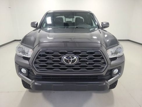 Used 2023 Toyota Tacoma TRD Off-Road AWD/4WD image 6