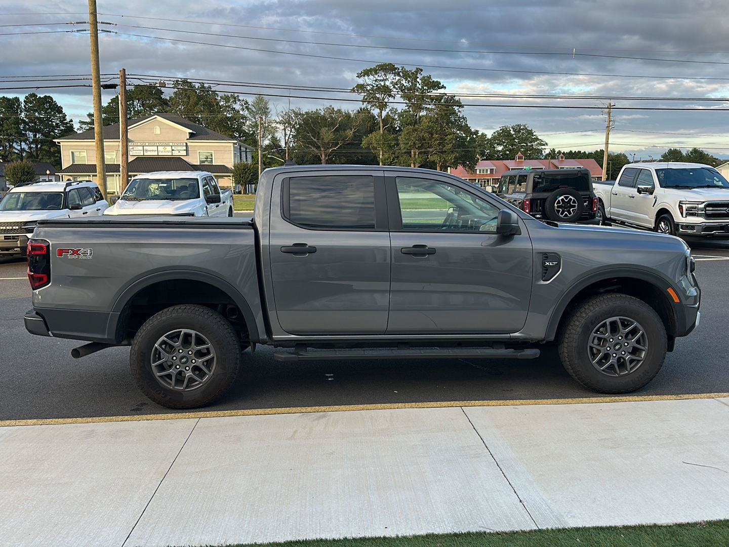 Used 2025 Ford Ranger XLT AWD/4WD image 4