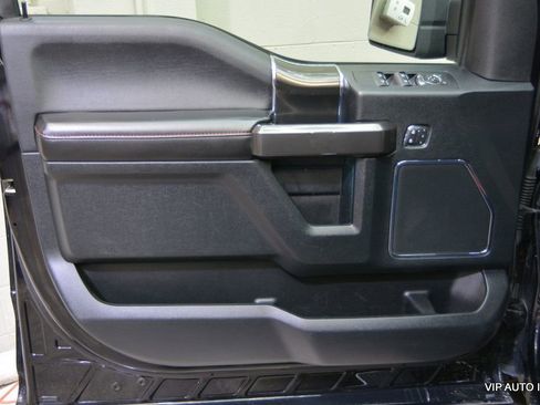 Used 2019 Ford F150 Lariat w/ Equipment Group 502A Luxury image 8