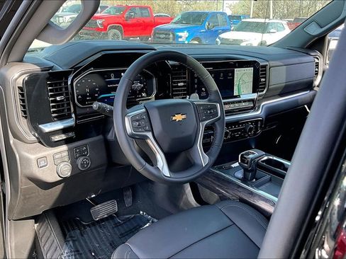 New 2026 Chevrolet Silverado 1500 LTZ w/ LTZ Premium Package image 6
