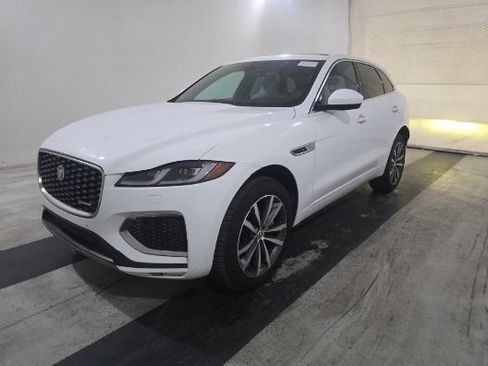 Used 2024 Jaguar F-PACE R-Dynamic S image 1