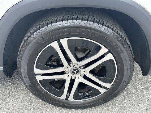 Used 2022 Mercedes-Benz GLS 450 4MATIC image 24