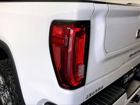 Used 2025 GMC Sierra 1500 AT4 AWD/4WD image 39
