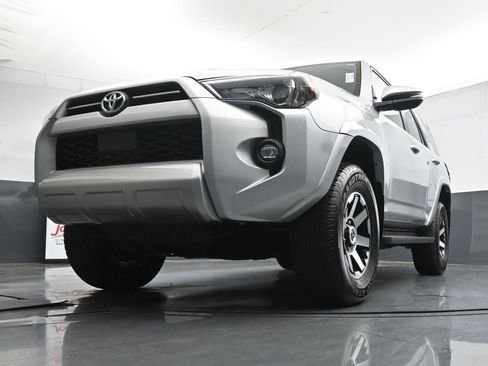 Used 2024 Toyota 4Runner TRD Off-Road Premium AWD/4WD image 34