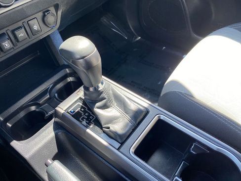 Used 2023 Toyota Tacoma TRD Off-Road AWD/4WD image 21