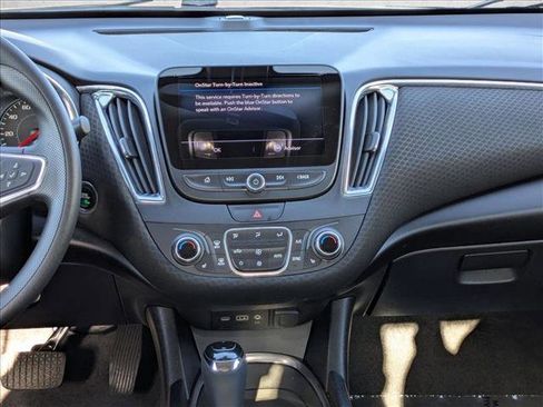 Used 2019 Chevrolet Malibu LT w/ Driver Confidence Package image 14