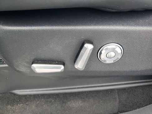 New 2026 Lincoln Navigator L Reserve w/ Jet Appearance Package image 13