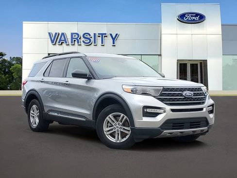 Used 2024 Ford Explorer XLT w/ Equipment Group 202A AWD/4WD image 1