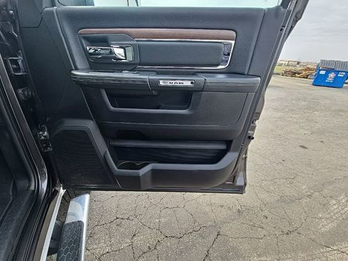 Used 2017 RAM 2500 Laramie image 32
