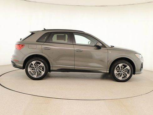 New 2025 Audi Q3 2.0T Premium image 8