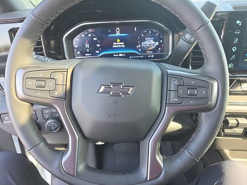Certified 2025 Chevrolet Silverado 2500 ZR2 w/ Technology Package AWD/4WD image 24