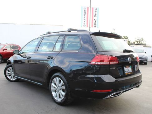 Used 2019 Volkswagen Golf S AWD/4WD image 3