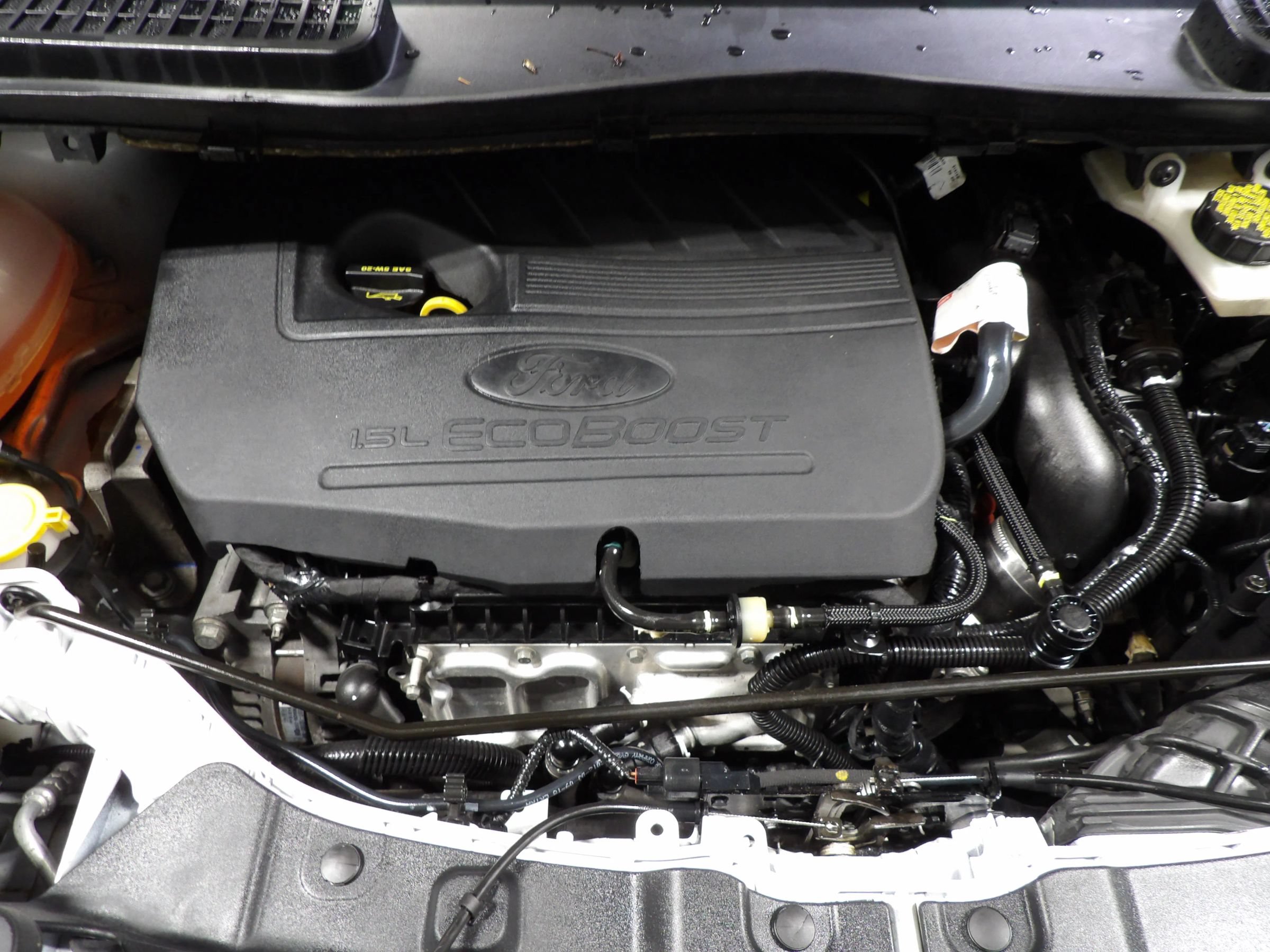 Used 2018 Ford Escape SE w/ SE Sync 3 Package FWD image 19