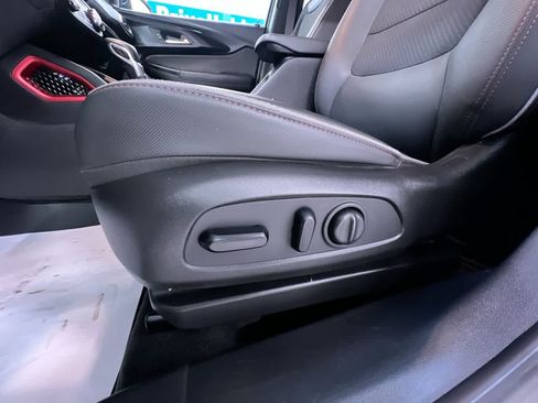 Used 2021 Chevrolet TrailBlazer RS w/ Sun and Liftgate Package AWD/4WD image 13
