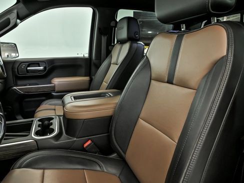 Used 2021 Chevrolet Silverado 1500 High Country image 11