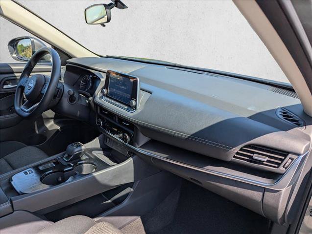 Used 2024 Nissan Rogue SV FWD image 26