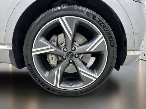 Certified 2025 Genesis GV80 3.5T Prestige AWD/4WD image 10