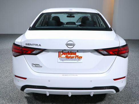 Used 2025 Nissan Sentra SV w/ All-Weather Package FWD image 8