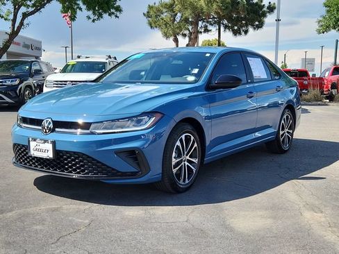Certified 2025 Volkswagen Jetta Sport FWD image 4