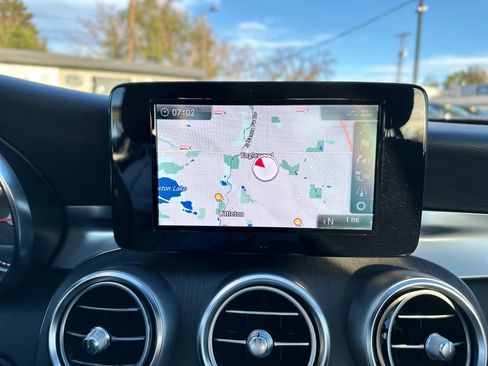 Used 2019 Mercedes-Benz C 300 4MATIC Sedan w/ Premium Package image 36