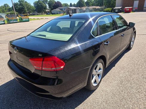 Used 2013 Volkswagen Passat 2.5 SE FWD image 10