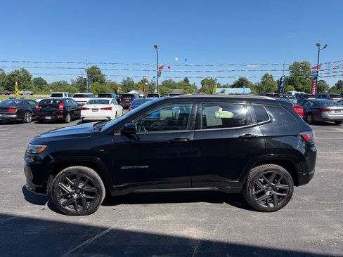 Used 2024 Jeep Compass Limited w/ High Altitude Package AWD/4WD image 8