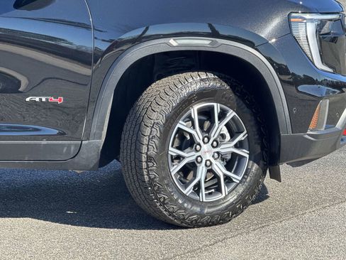 Used 2026 GMC Acadia AT4 w/ Super Cruise Package image 12
