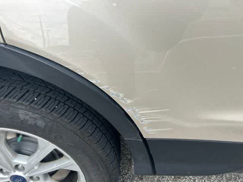 Used 2018 Ford Escape SE AWD/4WD image 6