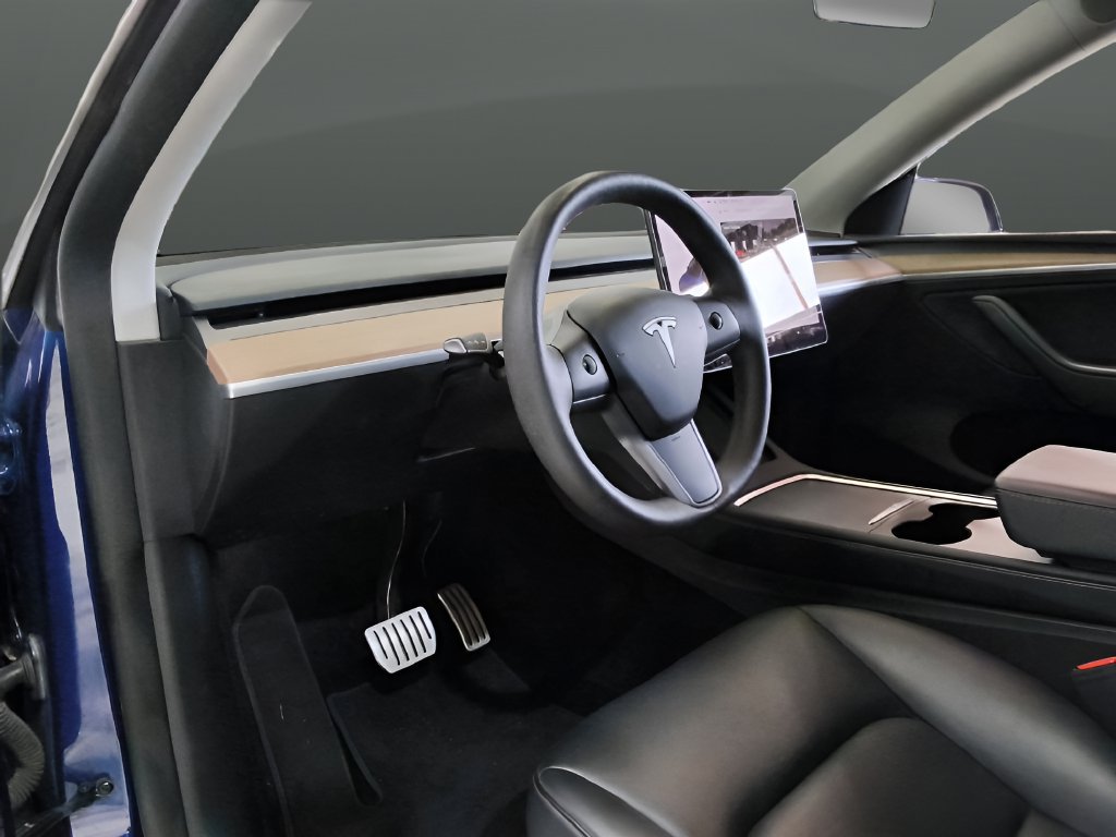Used 2024 Tesla Model Y Performance AWD/4WD image 12