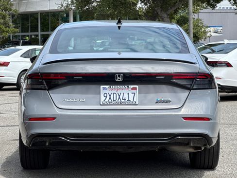 Used 2025 Honda Accord Sport image 5
