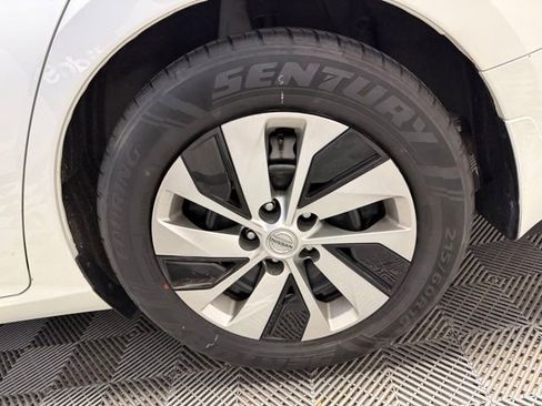 Used 2022 Nissan Altima 2.5 S image 38