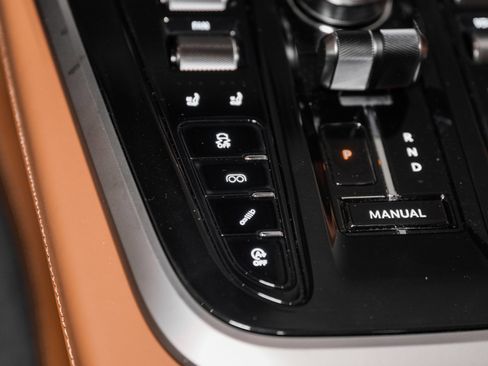 New 2026 Aston Martin DBX 707 AWD/4WD image 40