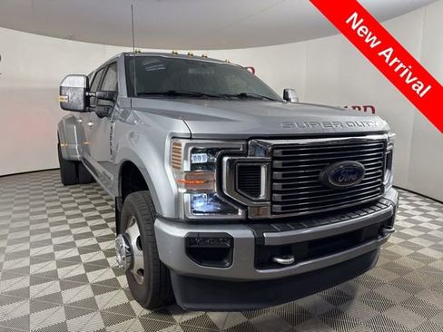 Used 2022 Ford F350 Platinum image 1