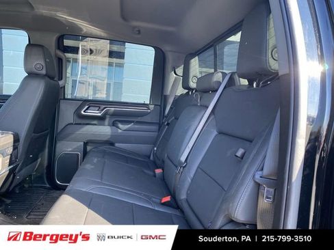 Used 2025 GMC Sierra 2500 SLT w/ SLT Premium Package image 16