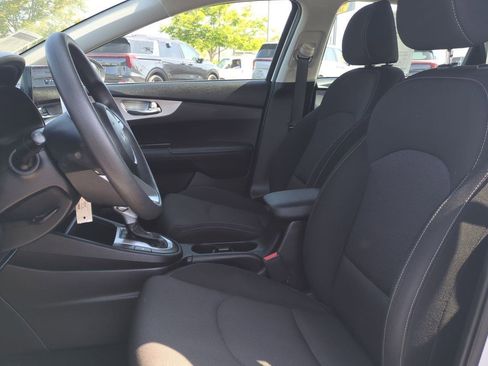 Certified 2023 Kia Forte LXS FWD image 19