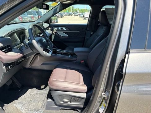 New 2026 Ford Explorer Platinum w/ LUX Leather Package AWD/4WD image 14