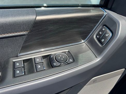 New 2025 Ford F150 Lariat w/ Equipment Group 501A Mid image 22