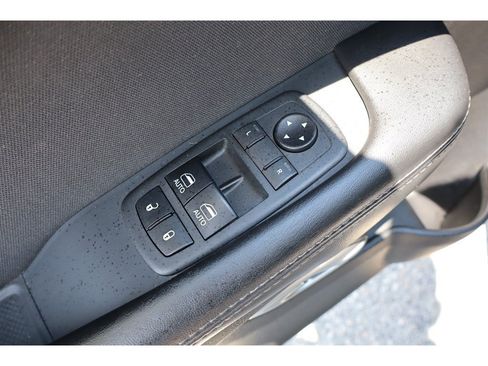 Used 2019 Dodge Challenger SXT w/ Driver Convenience Group RWD image 16