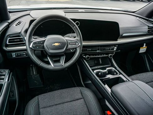 New 2026 Chevrolet Traverse LT w/ LPO, Floor Liner Package image 22