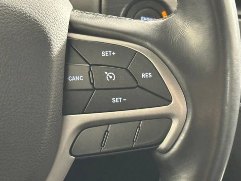 Used 2021 Jeep Grand Cherokee Limited w/ Luxury Group II AWD/4WD image 31